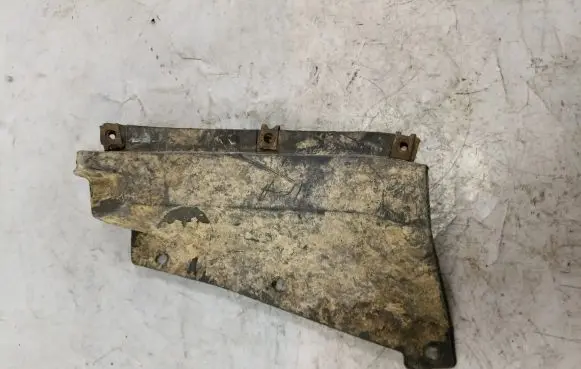 Nissan Patrol Y61 Front bumper corner part panel trim 62220VB010
