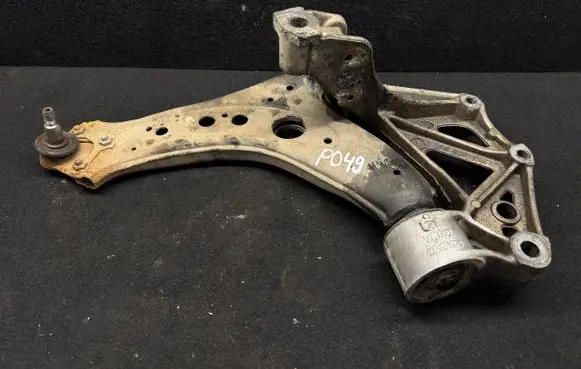 Volkswagen Polo Front lower control arm/wishbone 6Q0199293D