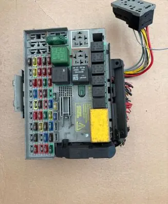 Volvo S70 V70 V70 XC Fuse box set 24431679