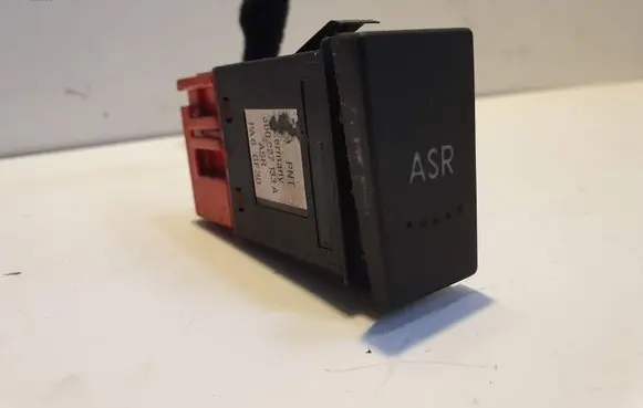 Traction control (ASR) switch