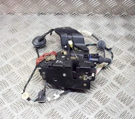 Volkswagen Touareg I Coupe door lock (next to the handle) 991562101 3D1837015