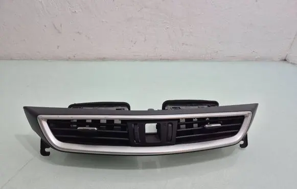 Nissan Murano Z52 Dash center air vent grill 687505AA0A