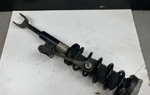 BMW 5 G30 G31 Front shock absorber with coil spring 6866597 14678612 146786