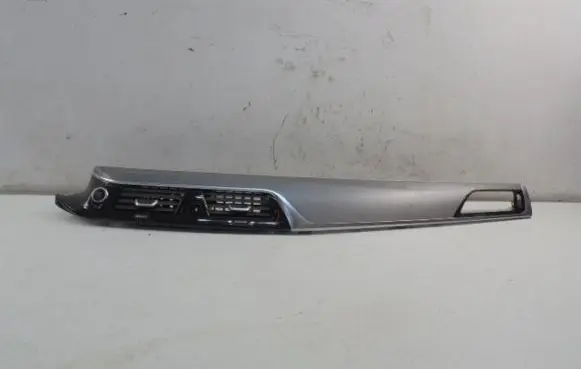 BMW 3 F30 F35 F31 Dash center air vent grill 9329579