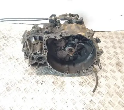 Manual 5 speed gearbox