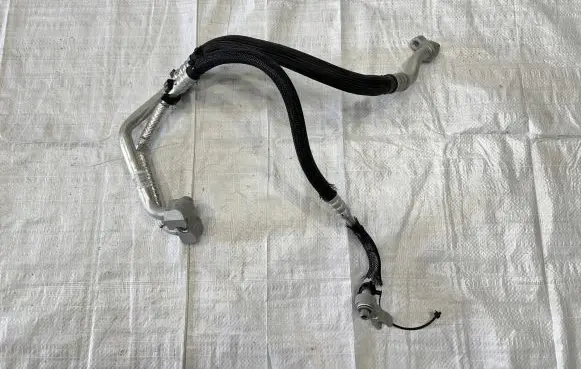 Jeep Cherokee Air conditioning (A/C) pipe/hose P68288387AA