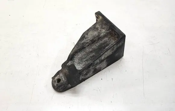 BMW 3 E90 E91 Engine mounting bracket 6760310 22116760310