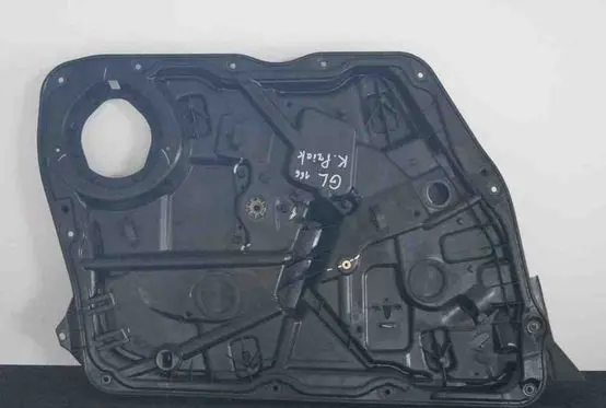 Mercedes-Benz GL X166 Front door electric window regulator A1667230908