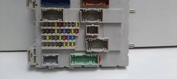Ford Kuga II Fuse module GV6T14A073EH