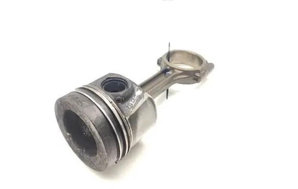 Volkswagen Passat Alltrack Piston with connecting rod CRLB
