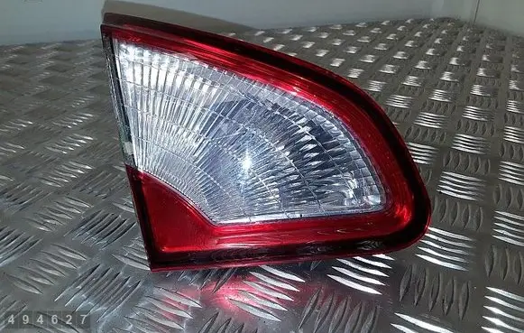 Nissan Qashqai Tailgate rear/tail lights B26555BR01A