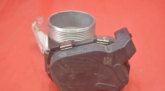 BMW 7 F01 F02 F03 F04 Throttle body valve 7555944-03