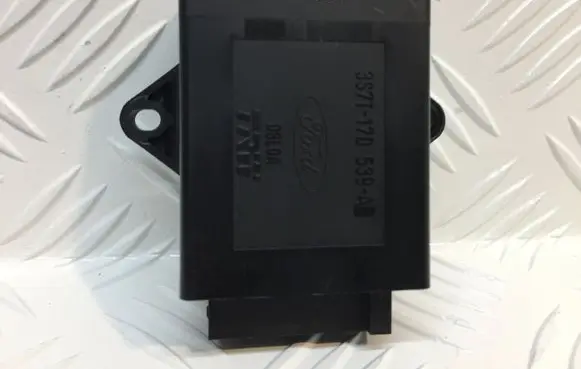 Ford Mondeo Mk III Light module LCM 3S7T17D539AC
