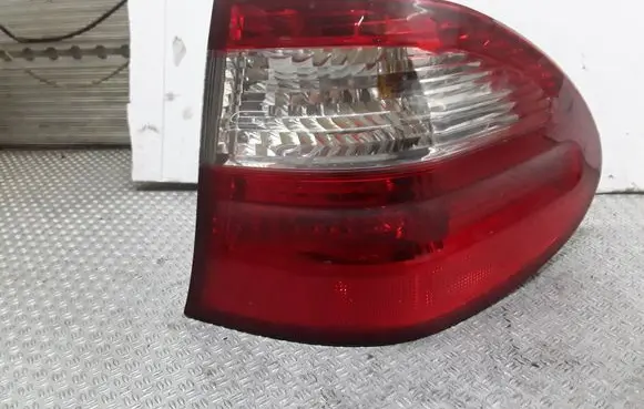 Rear/tail lights