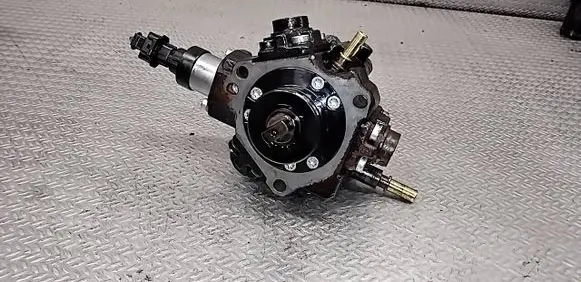 Citroen C-Crosser Fuel injection high pressure pump 0445010139 9683268980