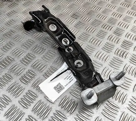 BMW X2 F39 Tailgate/trunk/boot hinge 7423840 7423839