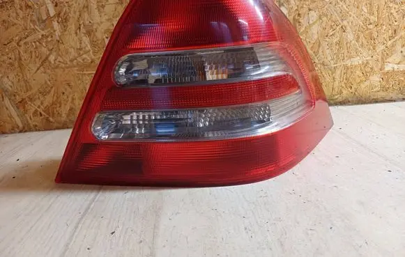 Mercedes-Benz C W203 Rear/tail lights