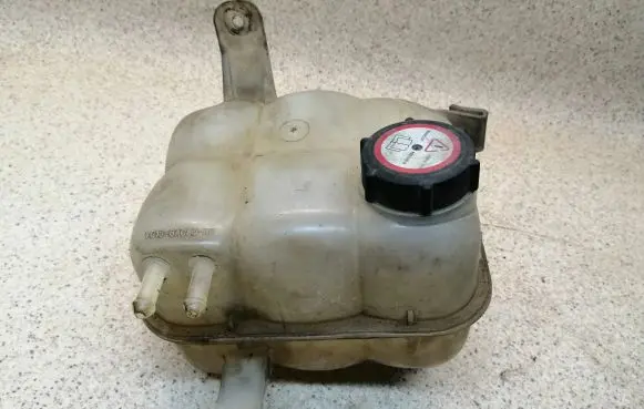Ford Transit Coolant expansion tank/reservoir cap YC158A080AE