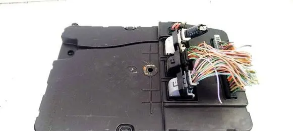 Renault Scenic II - Grand scenic II Comfort/convenience module 8200306435