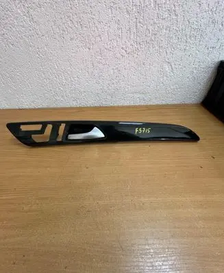 Mercedes-Benz GLE (W166 - C292) Front door interior handle A1667600661 F5715