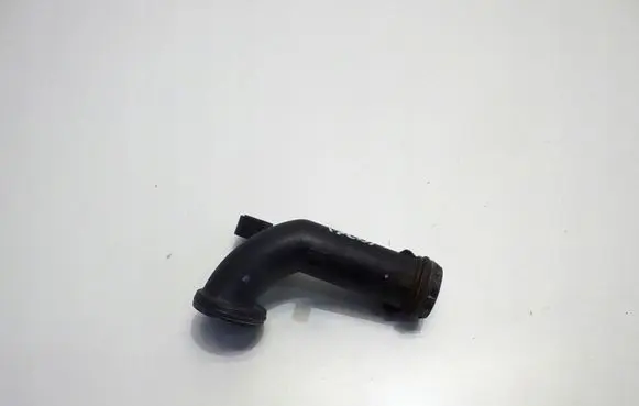 Mercedes-Benz Vito Viano W447 Engine coolant pipe/hose Q01319