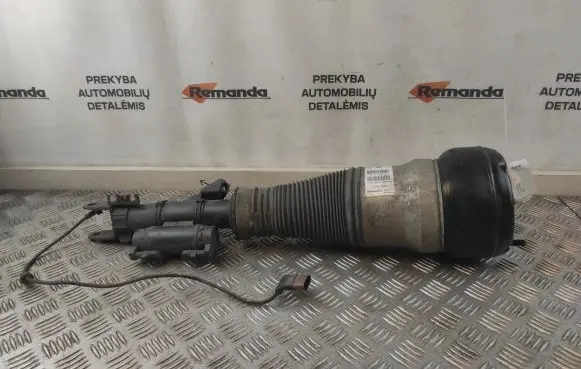 Mercedes-Benz S W222 Air suspension front shock absorber A2224211494 B4LF1Z007A12