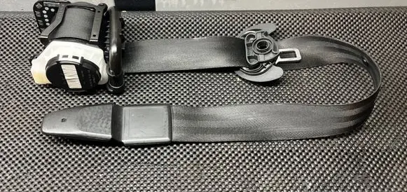 Porsche Macan (95B) Front seatbelt 0589P1000220