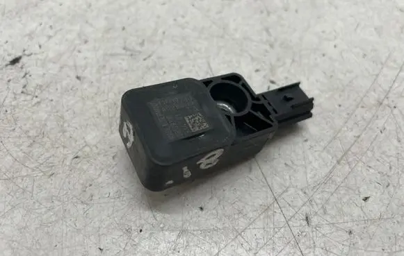 Opel Insignia B Airbag deployment crash/impact sensor 13509730