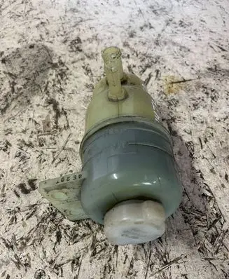Mitsubishi Outlander Power steering fluid tank/reservoir