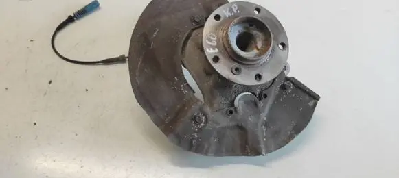 BMW 5 E60 E61 Front wheel hub