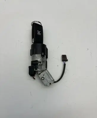 Peugeot 5008 Ignition lock 36410600