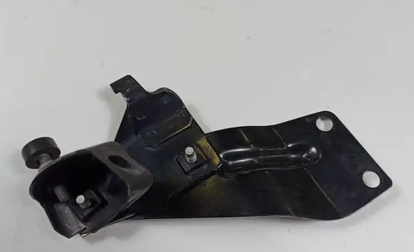 Chevrolet Corvette C5 Front splash guards bracket 