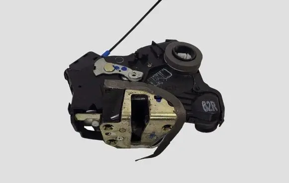 Toyota Corolla Verso E121 Front door lock