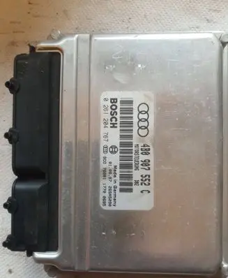 Audi A6 S6 C5 4B Engine control unit/module 4B0907552C 26SA5090 0261204767