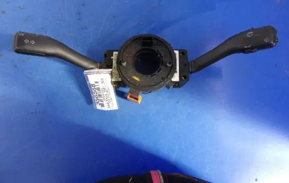 Skoda Octavia Mk2 (1Z) Other switches/knobs/shifts 4B0953503G