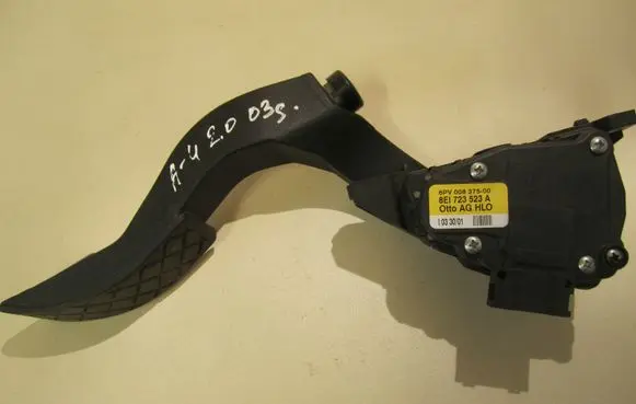 Audi A4 S4 B6 8E 8H Accelerator throttle pedal 8E1723523A