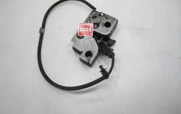 Volkswagen Caddy Engine bonnet/hood lock/catch 2K5823509E 088184444 SG71TALY