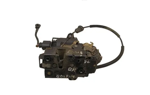 Volkswagen New Beetle Front door lock 