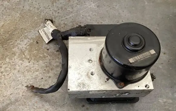 Mercedes-Benz C W203 ABS Pump A0345457832 00009551E0 H024K07E79