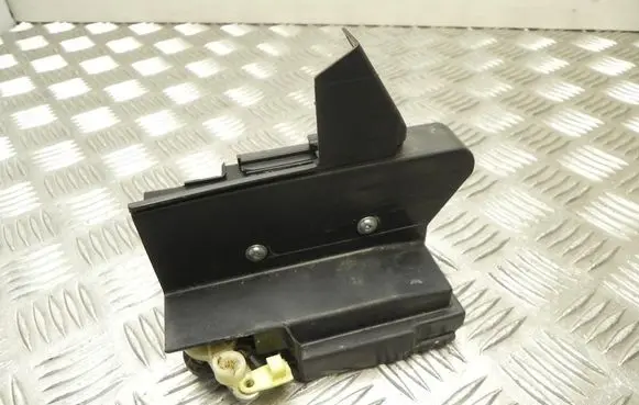 Loading door lock