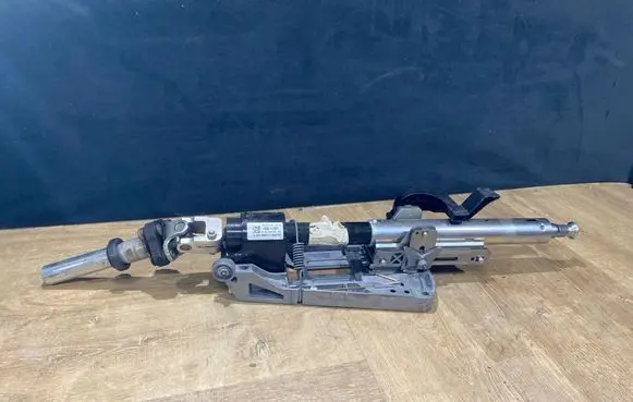 Mercedes-Benz E C207 W207 Steering wheel axle A2074600016 207460004 1432300877