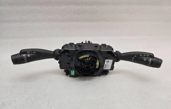 Volvo XC40 Wiper turn signal indicator stalk/switch 32350918