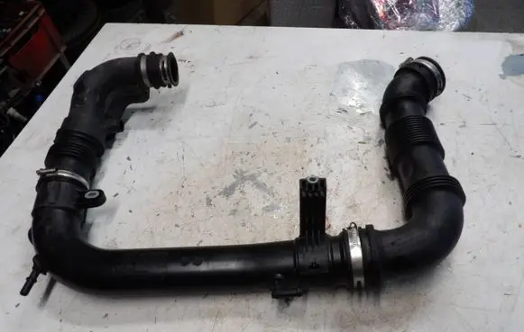 Ford Ecosport Intercooler hose/pipe CV616C784AG CV616C784BH
