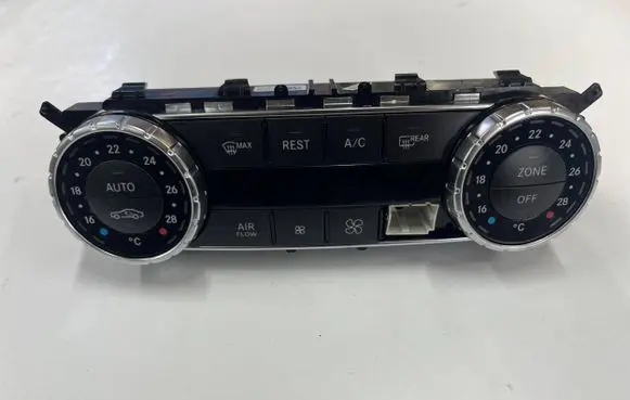 Mercedes-Benz CLS C218 X218 Climate control unit A2049005905 SW411100 Q01HW3810