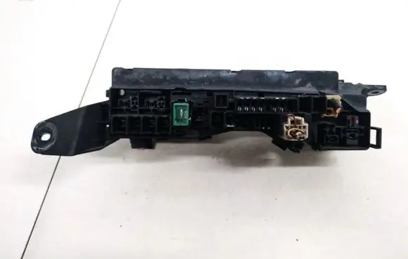 Toyota Avensis T250 Fuse box set