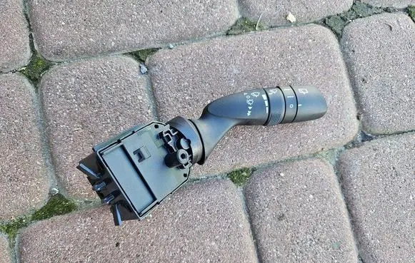 Toyota Aygo X Wiper speed switch 02A30- 17J915