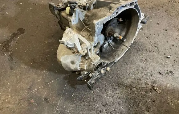 Manual 6 speed gearbox