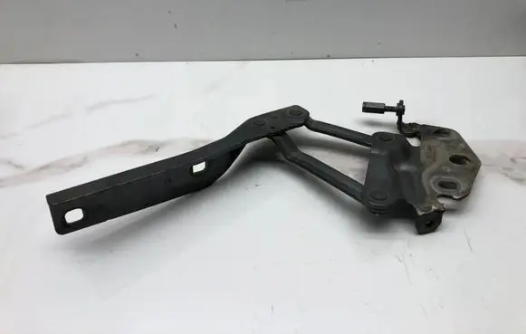 Volkswagen PASSAT B6 Engine bonnet/hood hinges 3C0823301D
