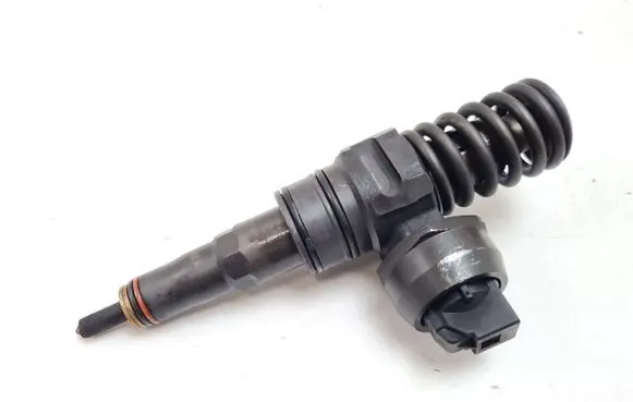 Volkswagen Caddy Fuel injector 038130073BN
