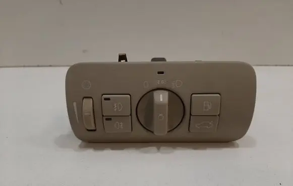 Volvo V50 Light switch 30739422 04067323